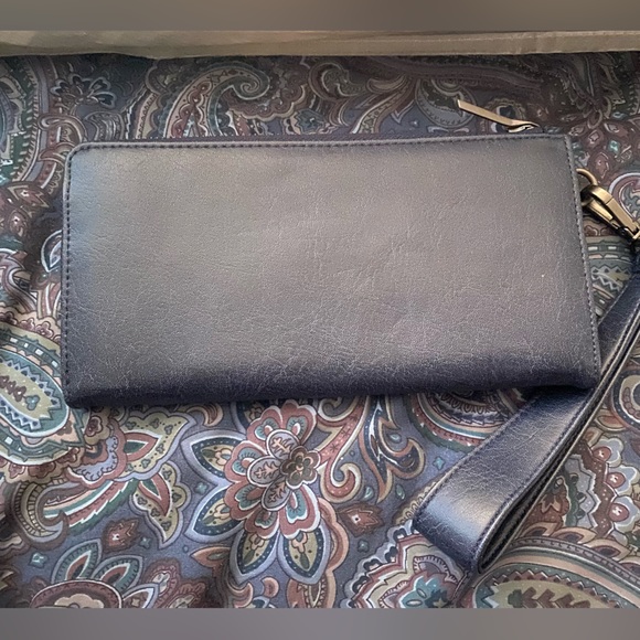 Matt & Nat clutch - Picture 2 of 6